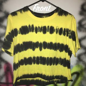 Black and Yellow Cropped Tee